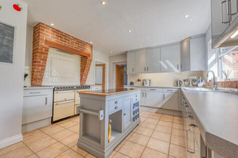 Kitchen 3
