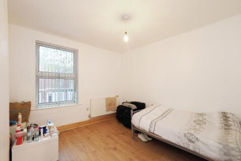 Large double bedroom One