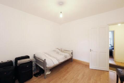 Large double bedroom One