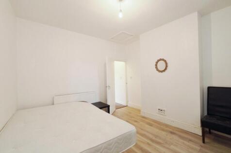 Large double bedroom two
