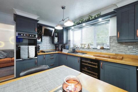 Sleek Kitchen and Dining space