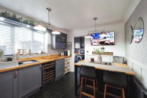 Sleek Kitchen and Dining space