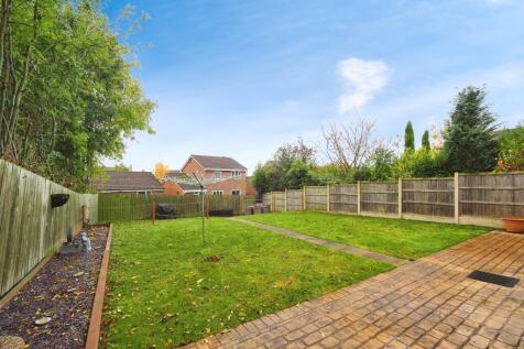 Large Rear Garden with Patio
