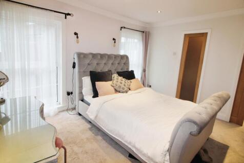 Master bedroom.JPG