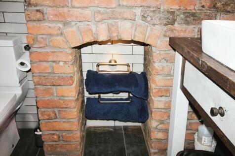 Ensuite towel heater