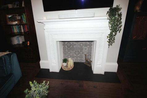 Fireplace in front lounge.JPG