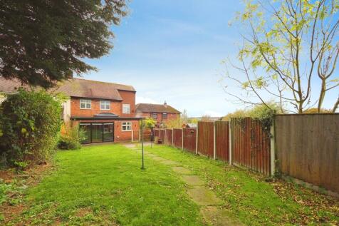 Large garden space and private!