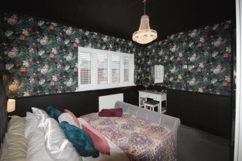 Master bedroom.JPG