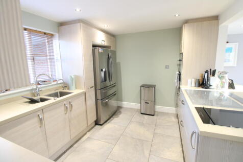 Kitchen area.JPG
