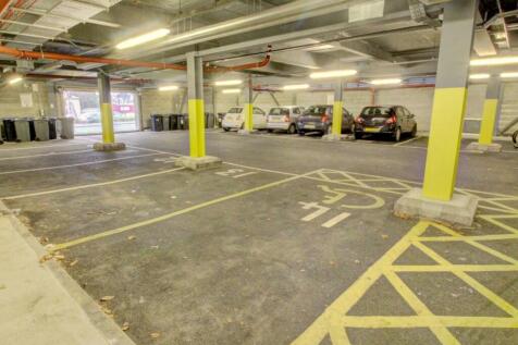 Longside Parking