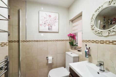 Bedroom One En Suite