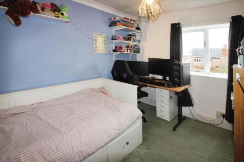Bedroom 4.JPG