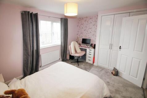 Bedroom 2 to rear.JPG