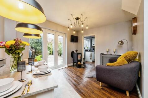 Dining/Family Room