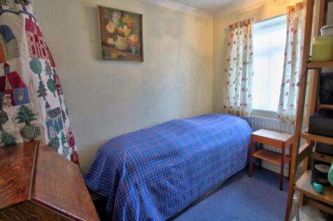 BEDROOM 3 (R)