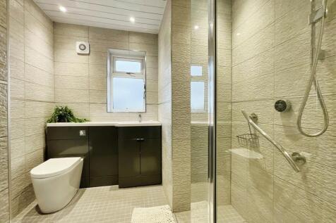 Showerroom.jpg