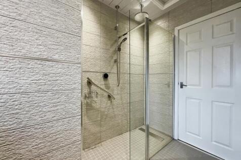 Shower.jpg