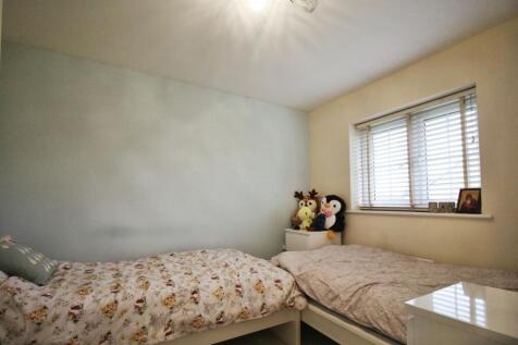 Bed 2.JPG