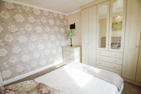 Bedroom 1,..JPG