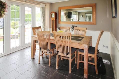 Dining area.JPG