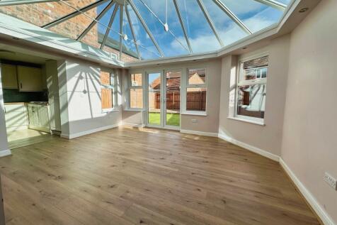 Orangery / Family Room