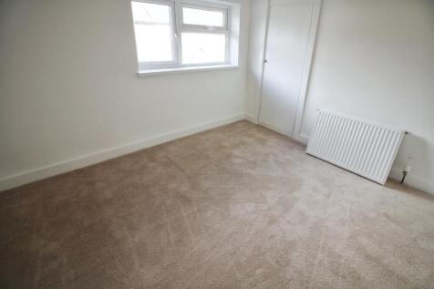 Bedroom 2.JPG