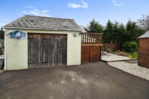 Driveway &amp; Garage