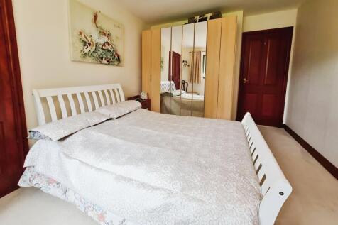 4bd01c2b-1000046441