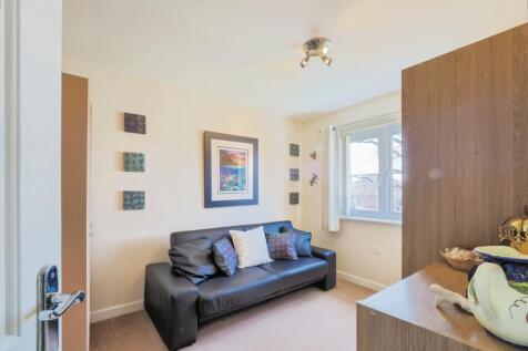 34whinneymoorwayretforddn227bl-019