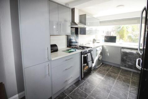 Kitchen..JPG