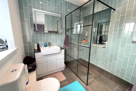 Master En-Suite