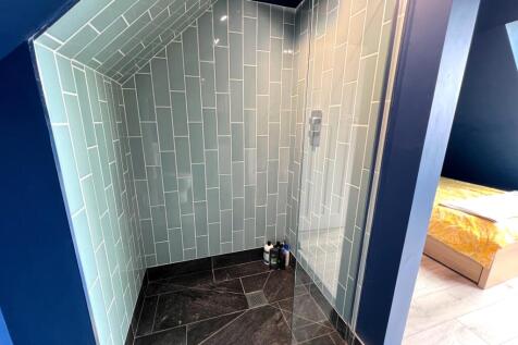 Bedroom Four En-Suite
