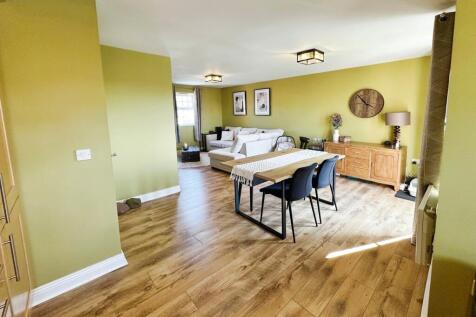 Kitchen/Dining/Lounge