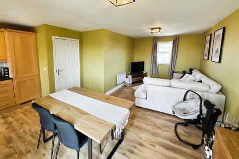 Kitchen/Dining/Lounge
