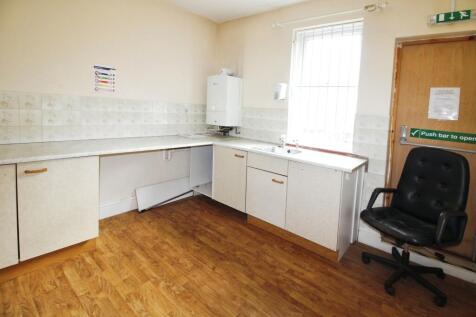Upstais Kitchen..JPG