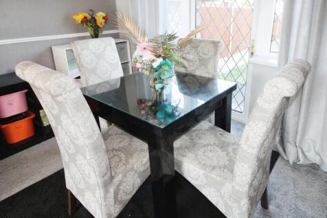 Dining area.JPG