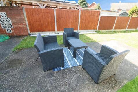 Seating area..JPG