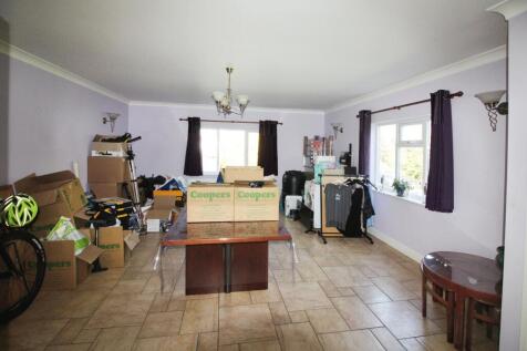 Dining room.JPG