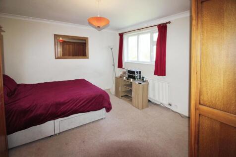 Bedroom 2,.JPG