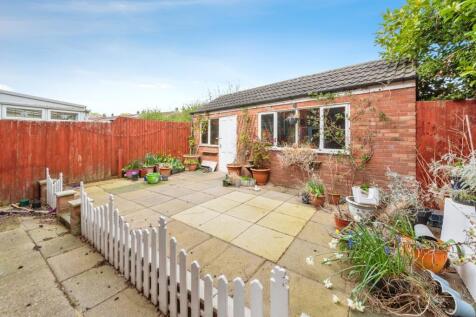 1_derwent_court-25