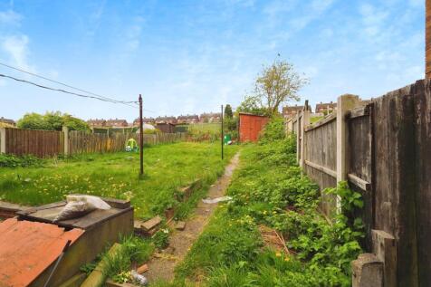 Large Rear Garden
