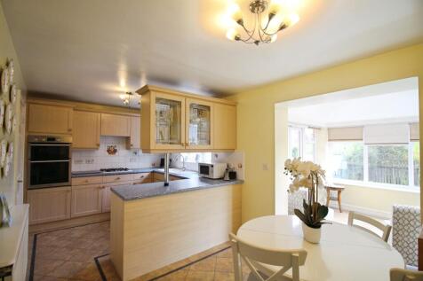 Kitchen Dining Area
