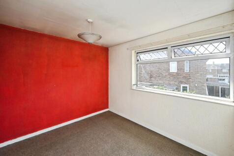 Great Sized Bedroom