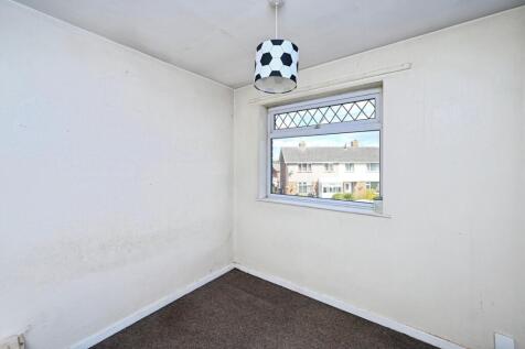 Great Sized Bedroom