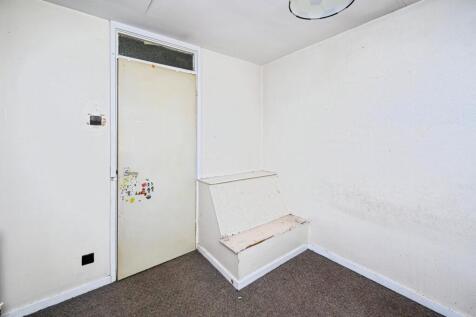 Great Sized Bedroom