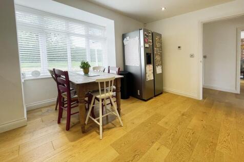 Breakfast/Kitchen