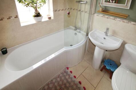 Bathroom.JPG