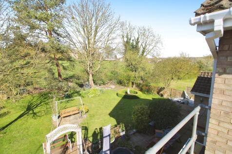 Balcony view of garden.JPG