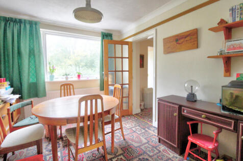 Dining room side
