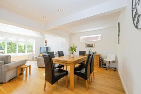 Dining/Family Room